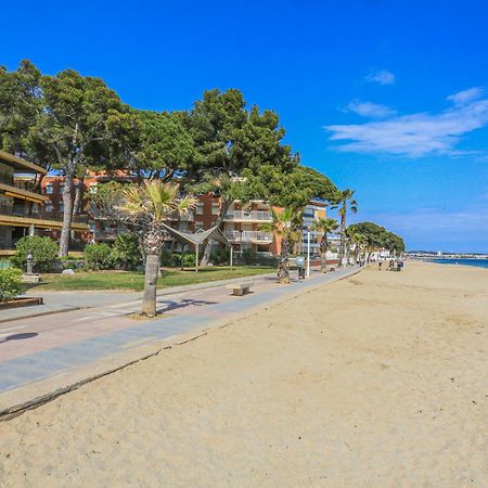 Апартаменты Txingudi - Only Families Камбрильс Экстерьер фото